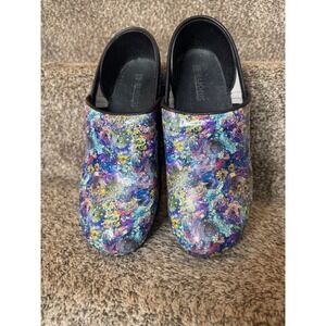BJORK Professional‎ Josse Patent Leather Clogs Blue Flowers EU 40-41